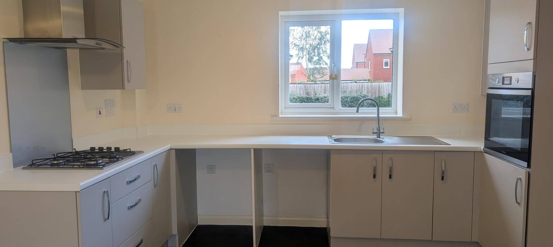 36 Harrier Way external (1).jpg