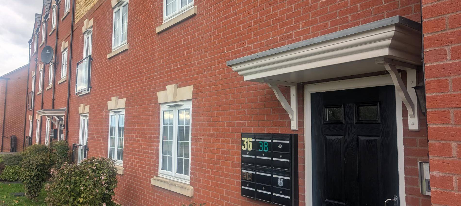 36 Harrier Way external (1).jpg