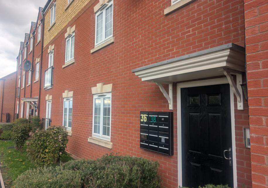 36 Harrier Way external (1).jpg