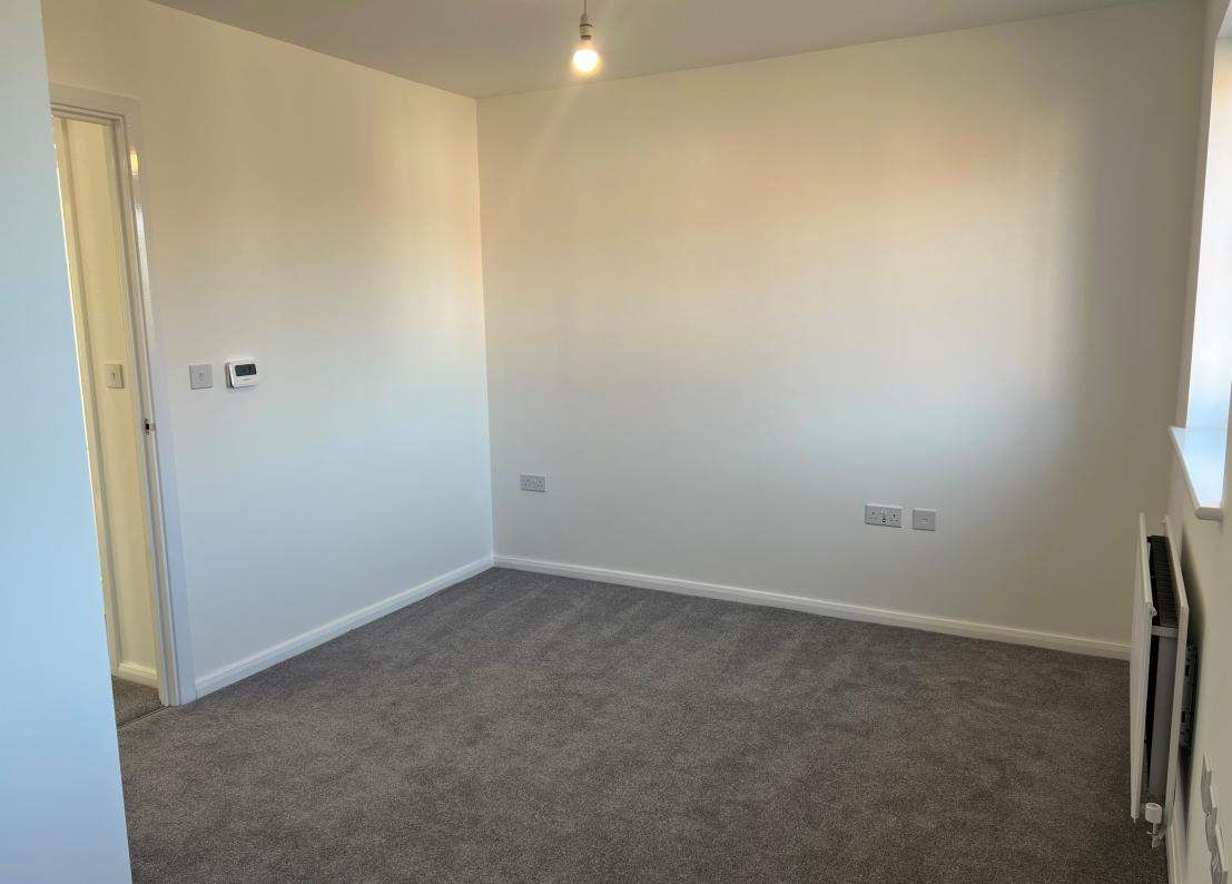 Bedroom One at The Ivy, Kingmakers View